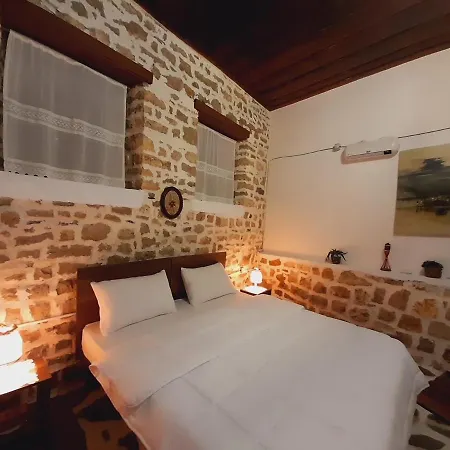The Bridge Hostel Berat