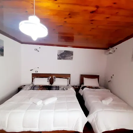 Hostel The Bridge Hostel Berat
