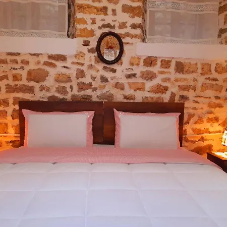 The Bridge Hostel Hostel Berat